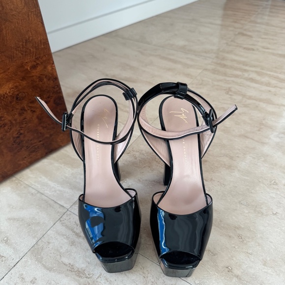 Guiseppe Zanotti Heels - Picture 4 of 5